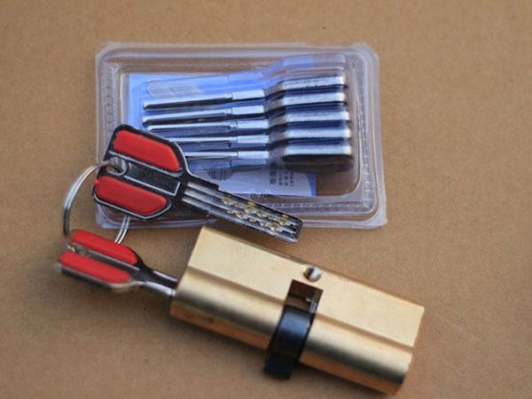 铁岭24小时上门开锁公司